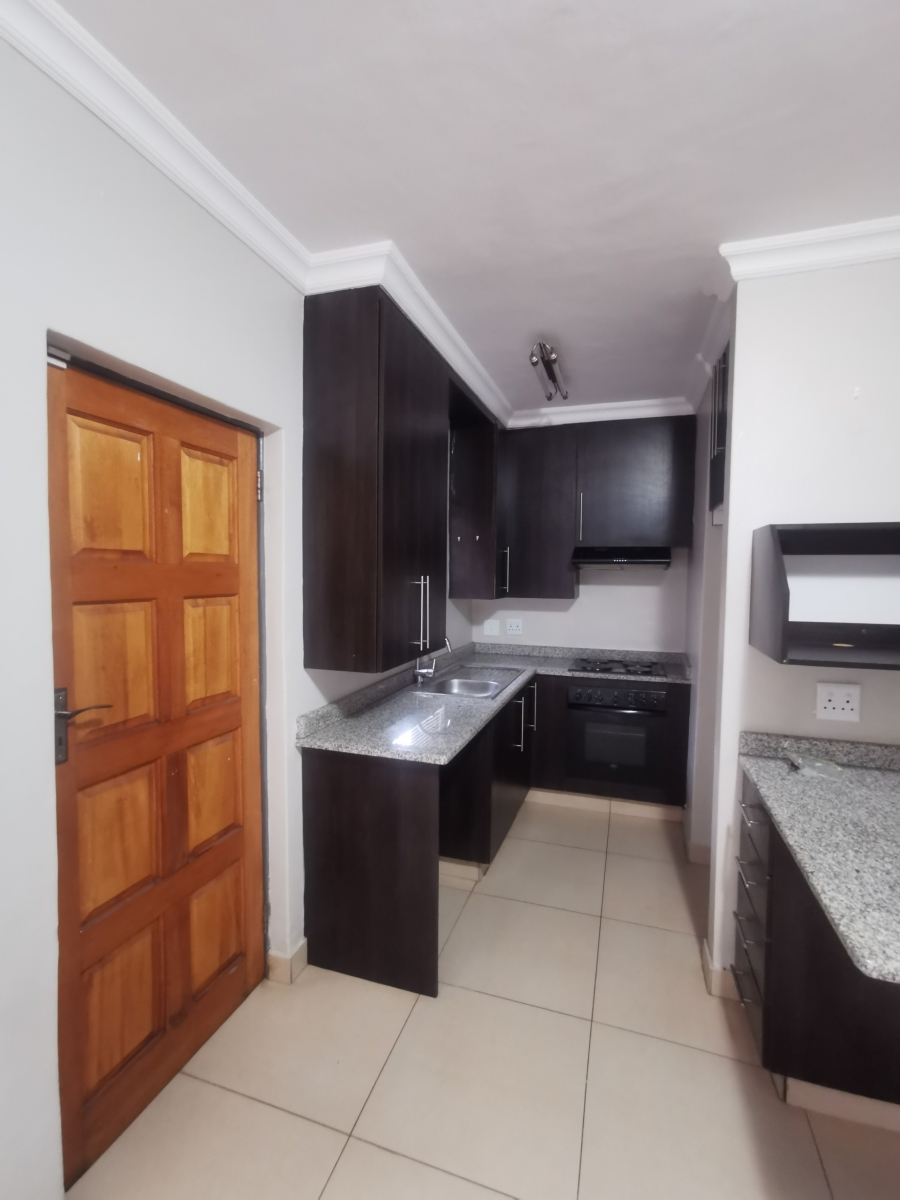 To Let 2 Bedroom Property for Rent in Bult South North West